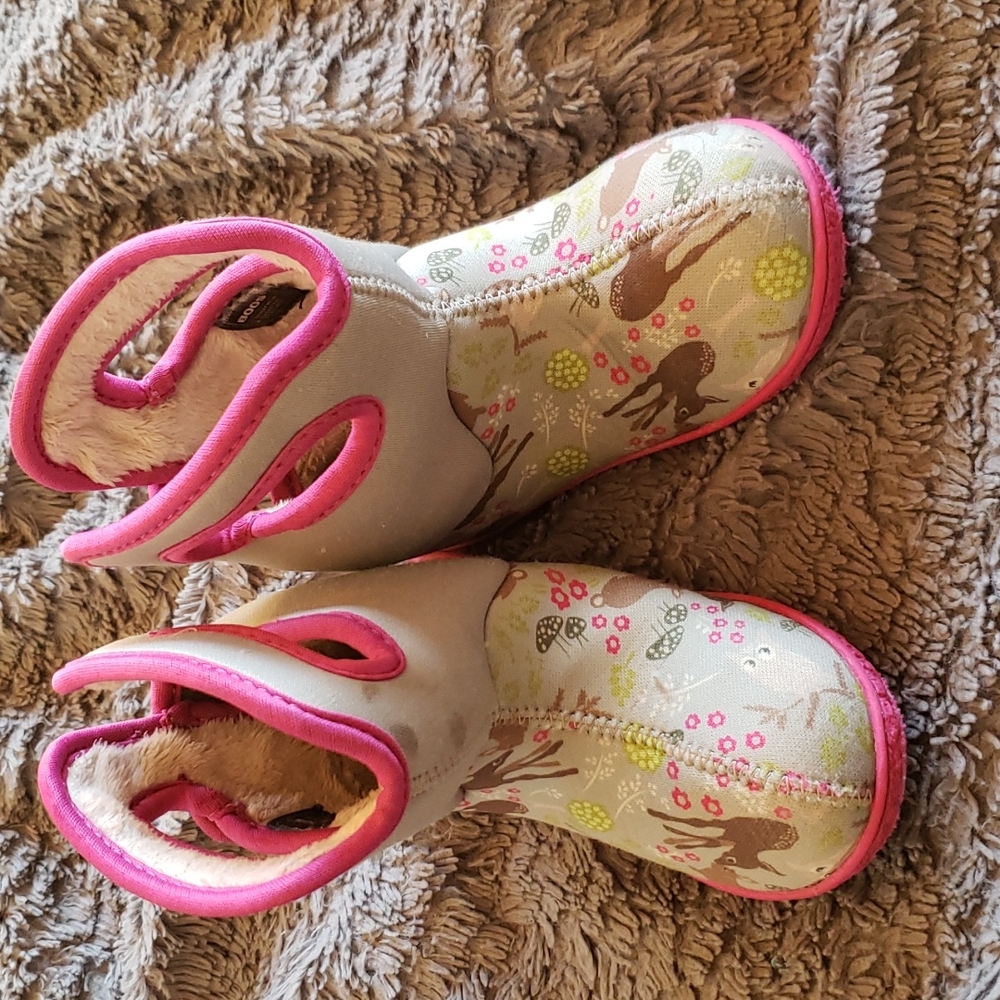 Bogs boots  toddler girls sz. 9